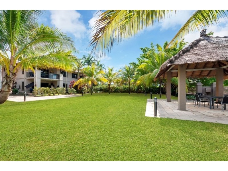 2/1-15 Robson Street, Mooroobool QLD 4870