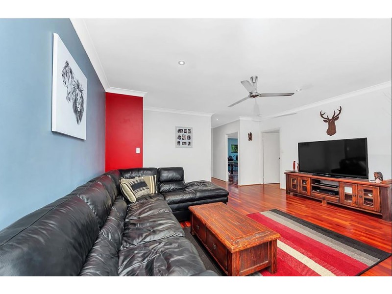 7 Bayu Close, Redlynch QLD 4870