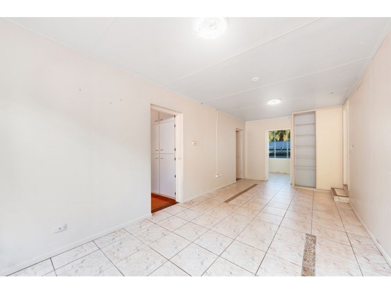 7 Marti Street, Bayview Heights QLD 4868