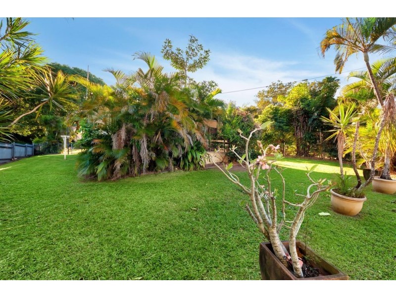 7 Marti Street, Bayview Heights QLD 4868