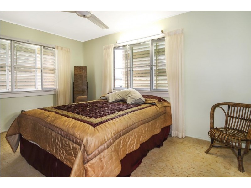 8 Arena Close, Bayview Heights QLD 4868