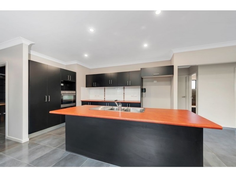 14 Midship Street, Trinity Beach QLD 4879