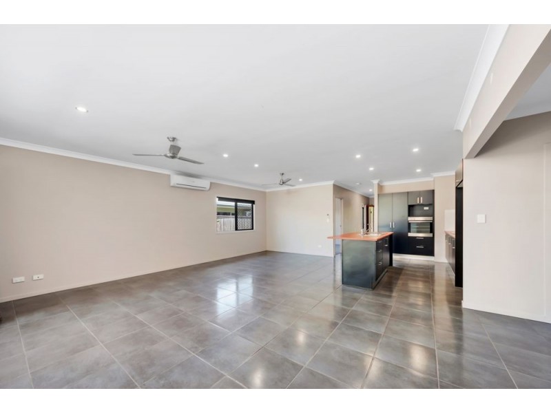 14 Midship Street, Trinity Beach QLD 4879