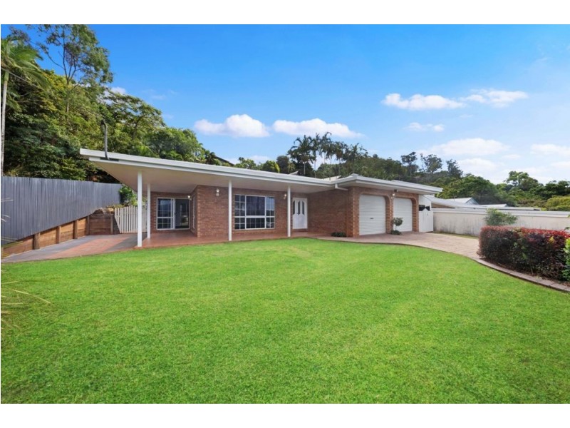 15 Trundle Terrace, Whitfield QLD 4870