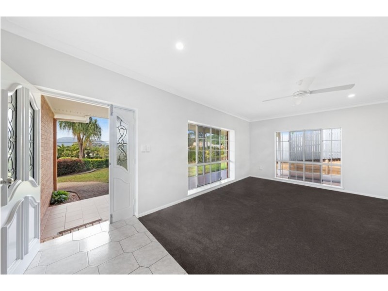 15 Trundle Terrace, Whitfield QLD 4870