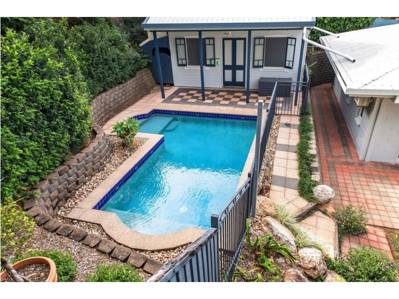 15 Trundle Terrace, Whitfield QLD 4870