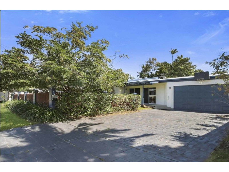 5 York Street, Whitfield QLD 4870