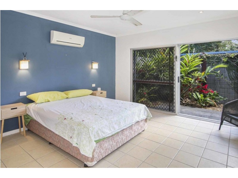 5 York Street, Whitfield QLD 4870