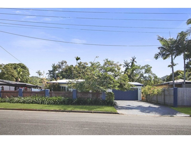 5 York Street, Whitfield QLD 4870