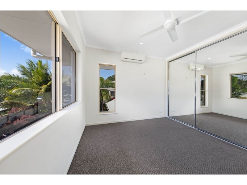 4 Palmer Rise, Brinsmead QLD 4870