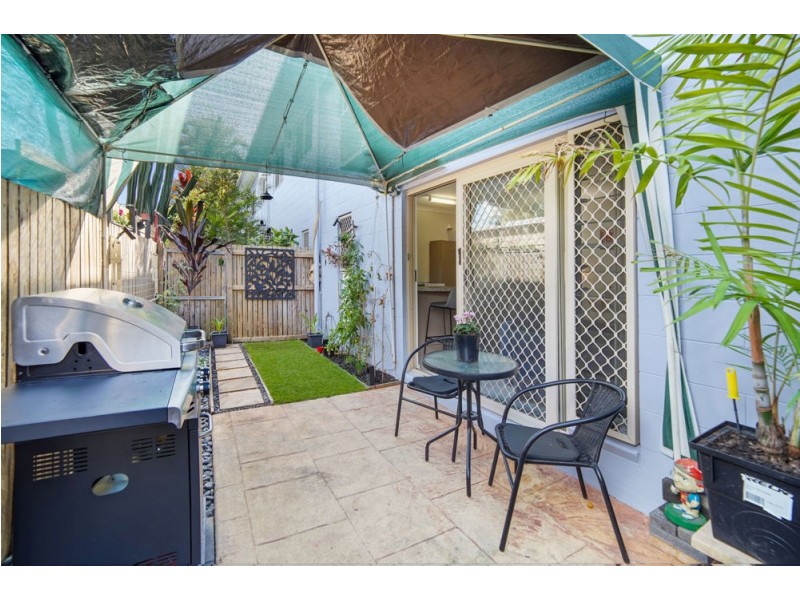 5/25 Rutherford Street, Yorkeys Knob QLD 4878