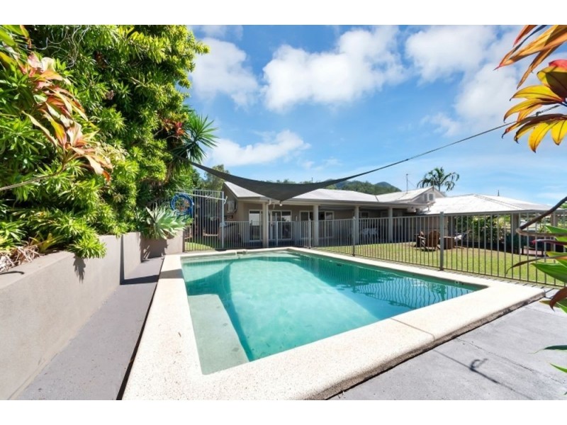 13 Barcoo Close, Bentley Park QLD 4869