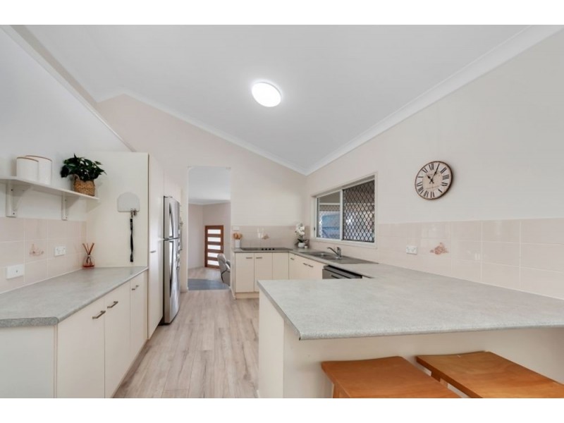 13 Barcoo Close, Bentley Park QLD 4869