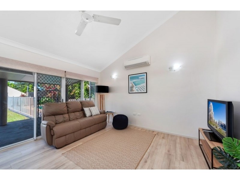 13 Barcoo Close, Bentley Park QLD 4869