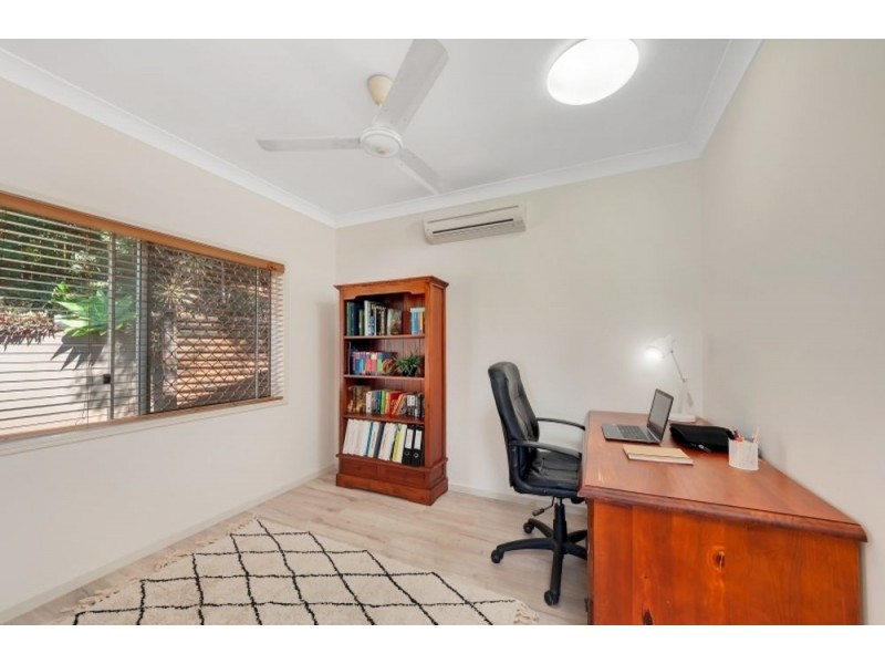 13 Barcoo Close, Bentley Park QLD 4869
