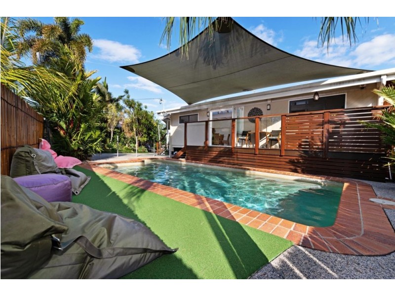 7 Aldinga Close, Whitfield QLD 4870