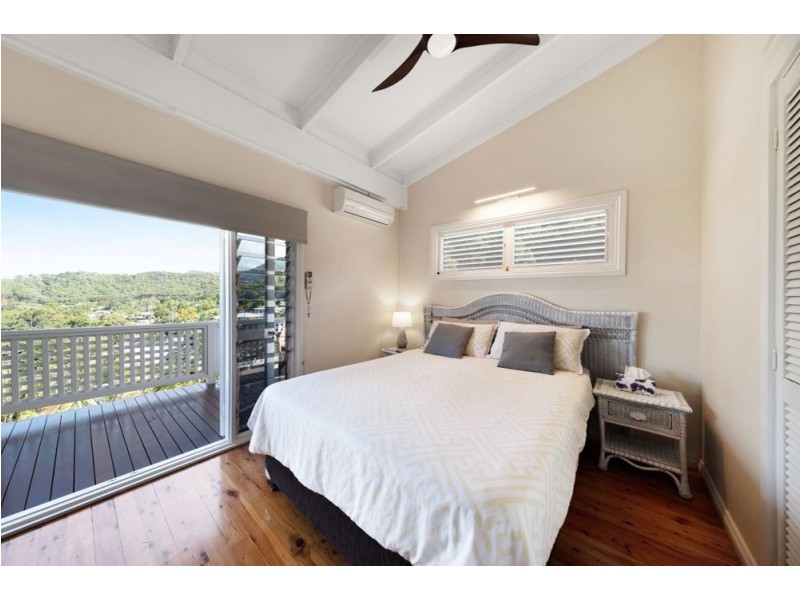7 Aldinga Close, Whitfield QLD 4870