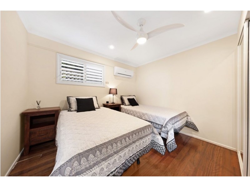 7 Aldinga Close, Whitfield QLD 4870