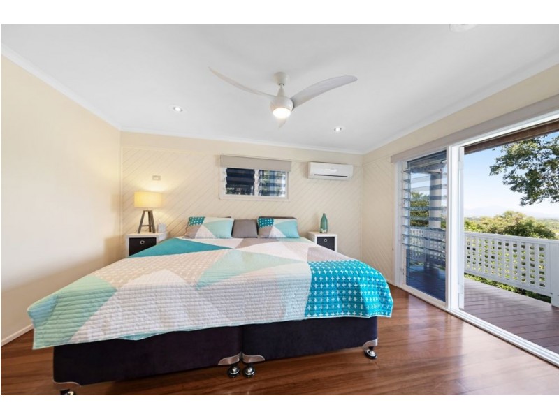 7 Aldinga Close, Whitfield QLD 4870