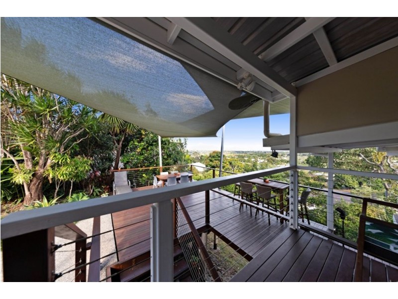 7 Aldinga Close, Whitfield QLD 4870