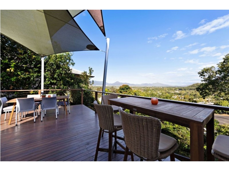 7 Aldinga Close, Whitfield QLD 4870
