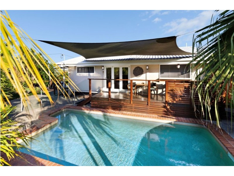 7 Aldinga Close, Whitfield QLD 4870