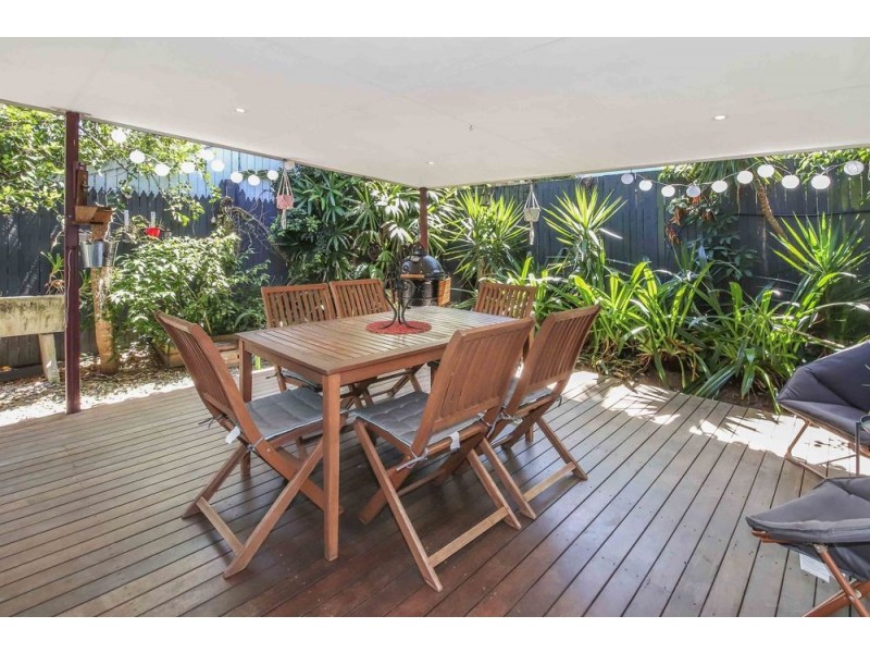 307 Pease Street, Edge Hill QLD 4870