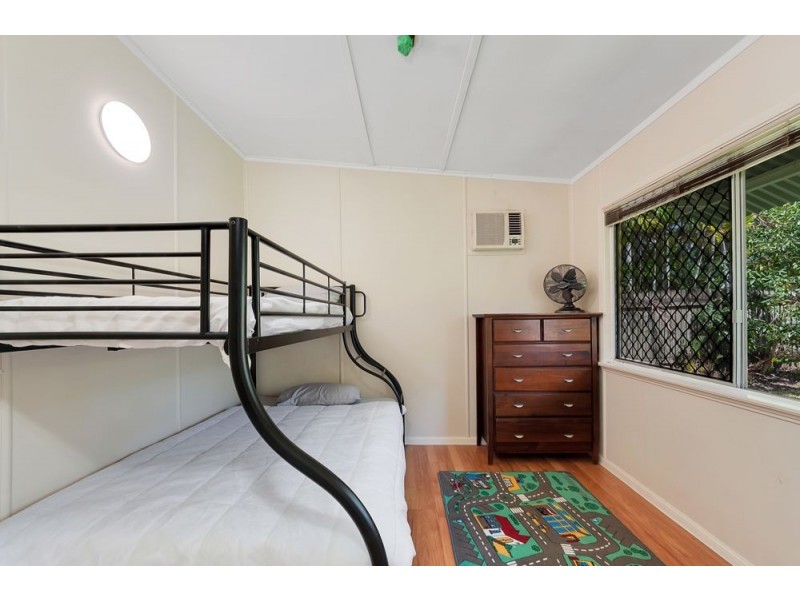 20 Hudson Street, Whitfield QLD 4870