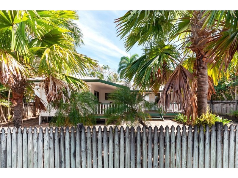 20 Hudson Street, Whitfield QLD 4870