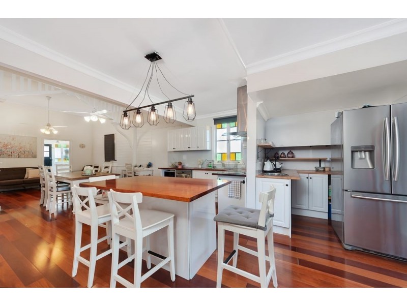 13 Victoria Street, Parramatta Park QLD 4870