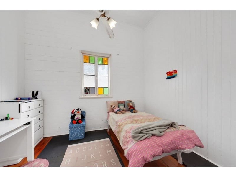 13 Victoria Street, Parramatta Park QLD 4870