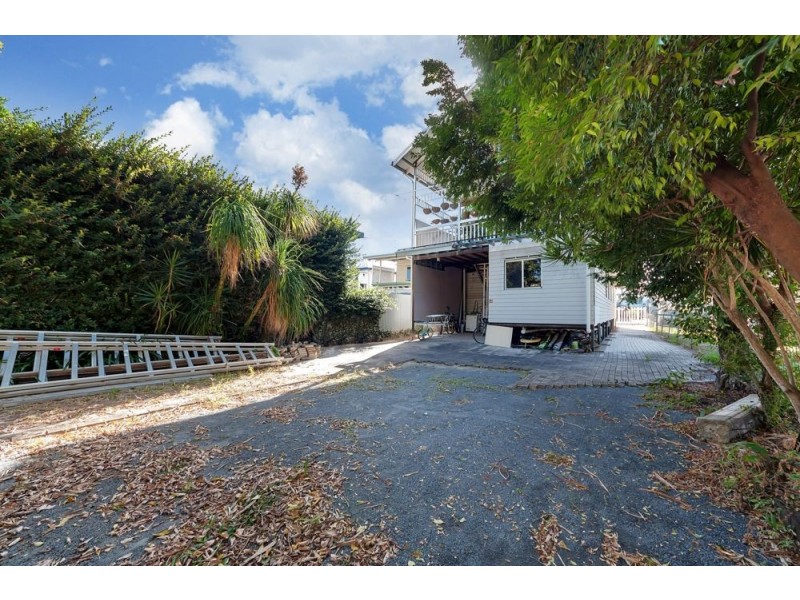 13 Victoria Street, Parramatta Park QLD 4870