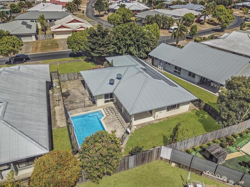 6 Elphinstone Street, Kanimbla QLD 4870