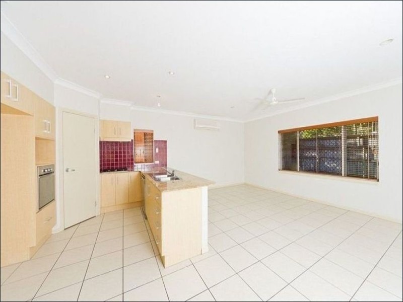 6 Elphinstone Street, Kanimbla QLD 4870