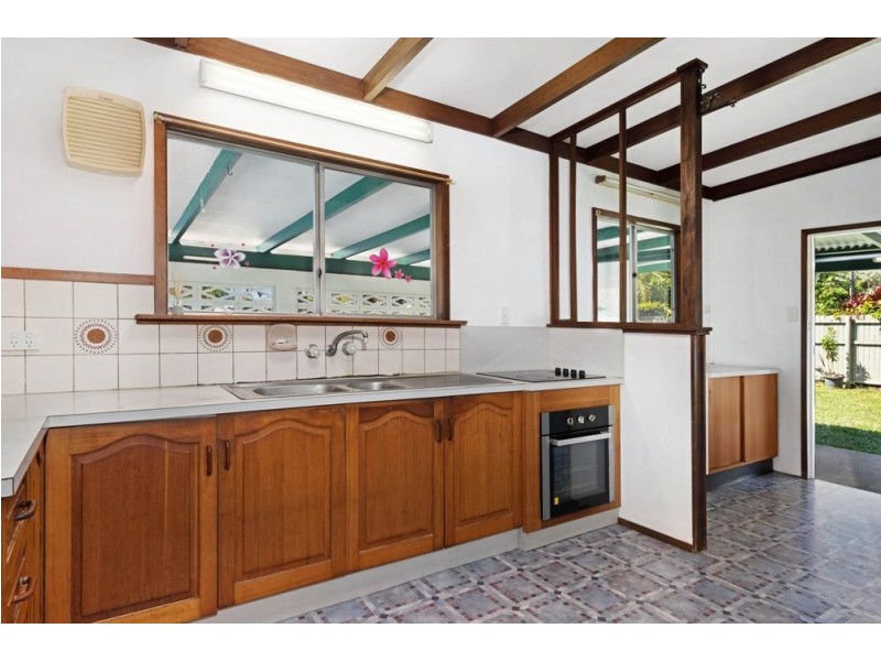 185 Greenslopes Street, Edge Hill QLD 4870