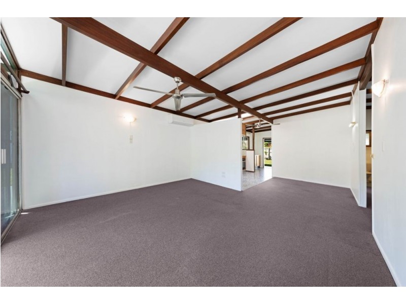 185 Greenslopes Street, Edge Hill QLD 4870