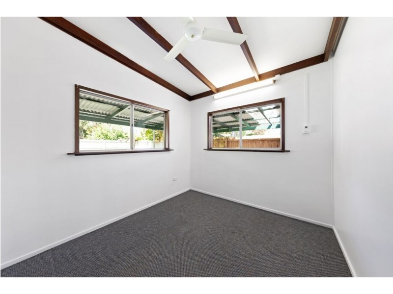 185 Greenslopes Street, Edge Hill QLD 4870