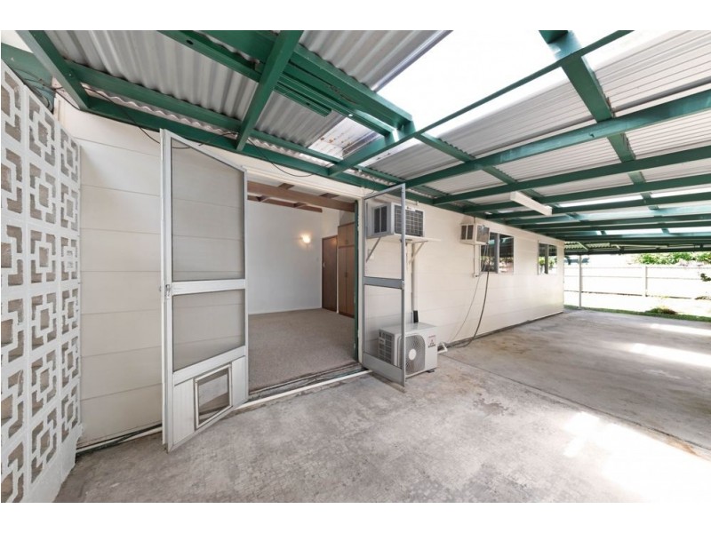 185 Greenslopes Street, Edge Hill QLD 4870