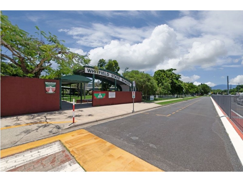 185 Greenslopes Street, Edge Hill QLD 4870