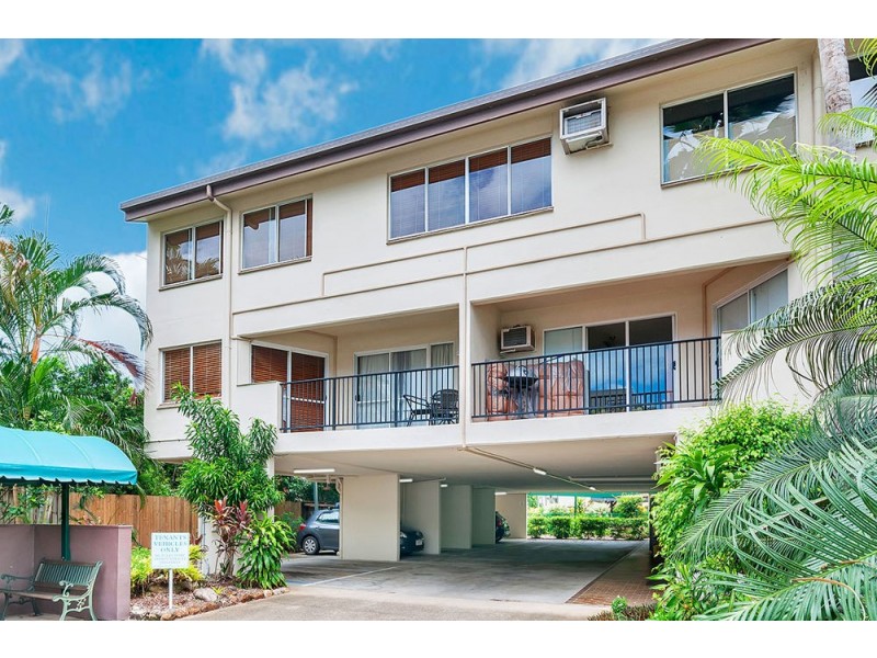 21/239 Lake Street, Cairns North QLD 4870
