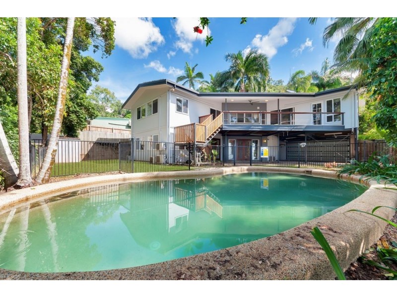 8 Knight Road, Smithfield QLD 4878