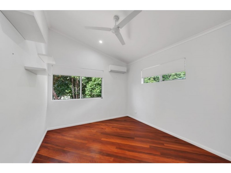 8 Knight Road, Smithfield QLD 4878