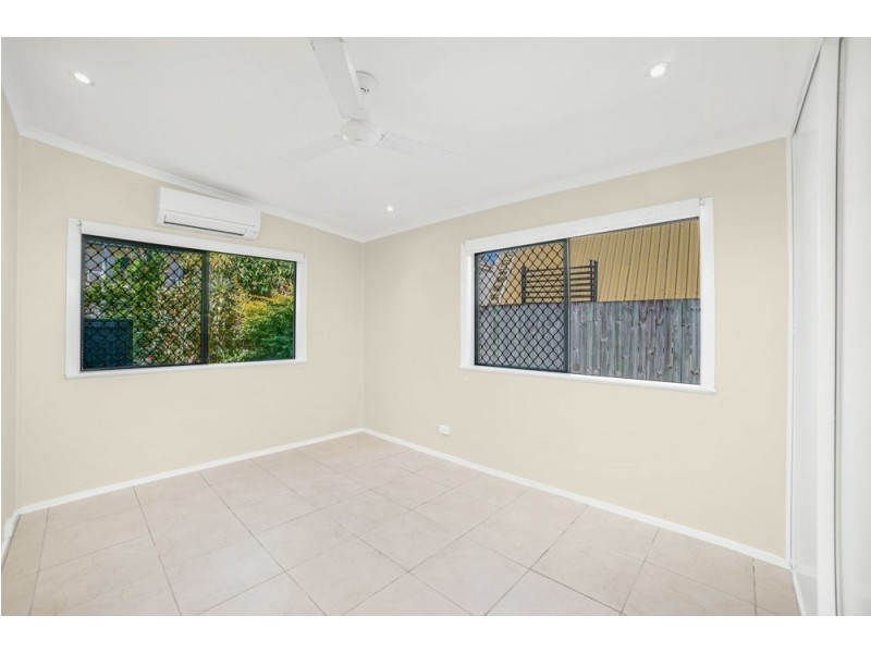 9 Derby Street, Yorkeys Knob QLD 4878