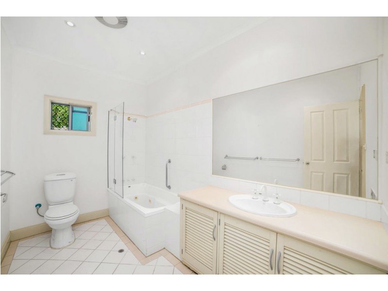 9 Derby Street, Yorkeys Knob QLD 4878