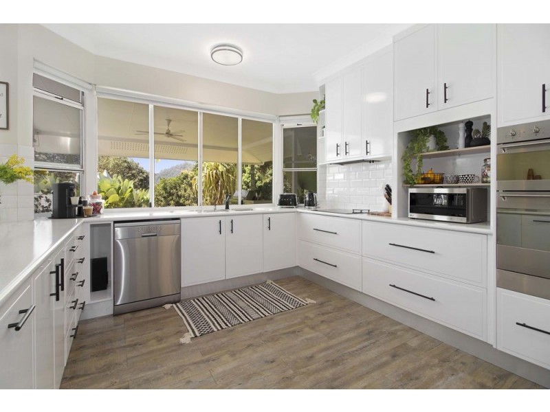 21-23 Robb Road, Redlynch QLD 4870