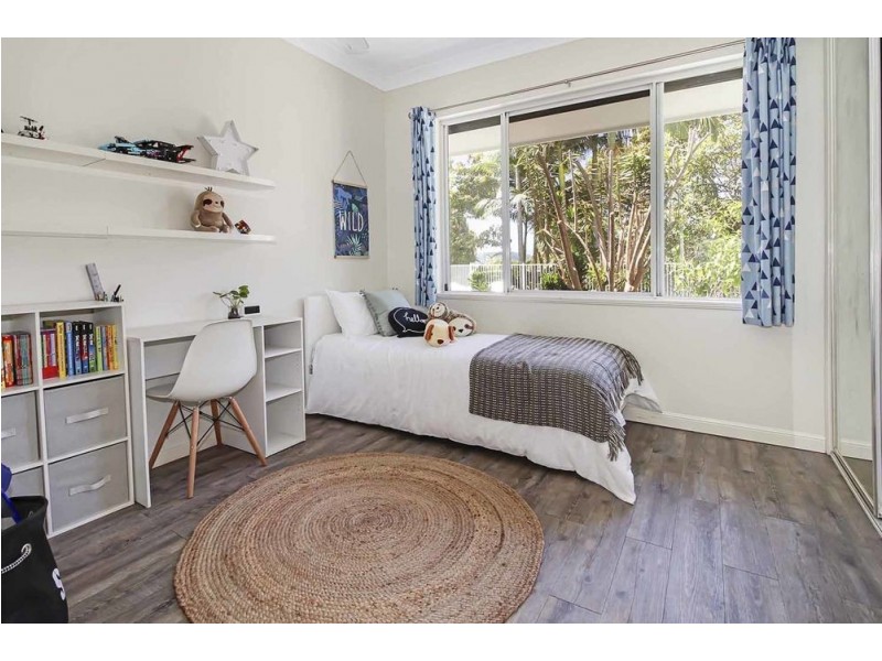 21-23 Robb Road, Redlynch QLD 4870