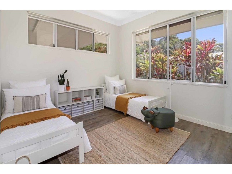 21-23 Robb Road, Redlynch QLD 4870
