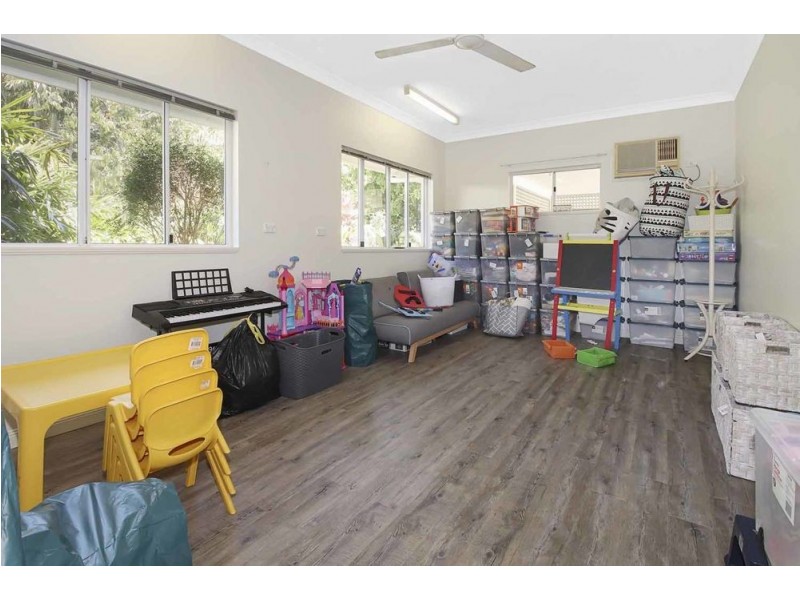 21-23 Robb Road, Redlynch QLD 4870