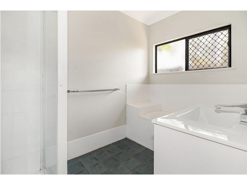 17 Ellis Close, Kewarra Beach QLD 4879