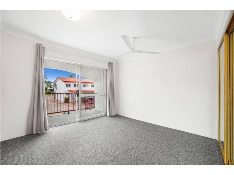 11/28-30 Fairweather Street, Yorkeys Knob QLD 4878